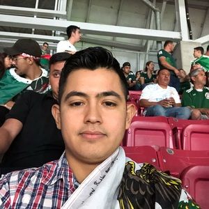 Meet your Posher, Flores